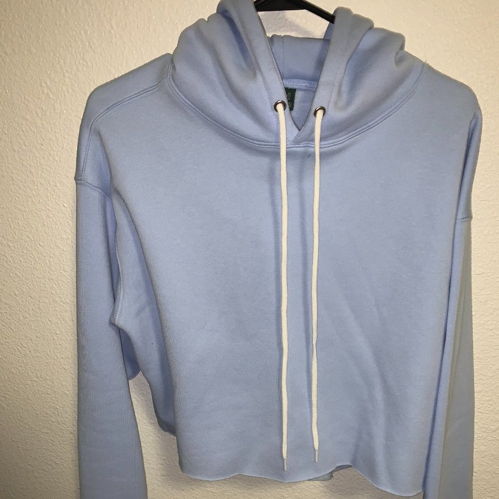 CROP LIGHT BLUE HOODIE